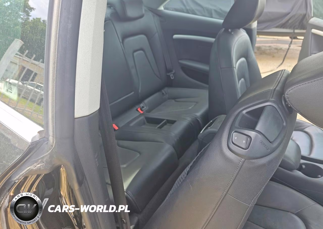 2011 Audi A5 2.0T Premium VIN:WAUCFAFR0BA026180 - 6