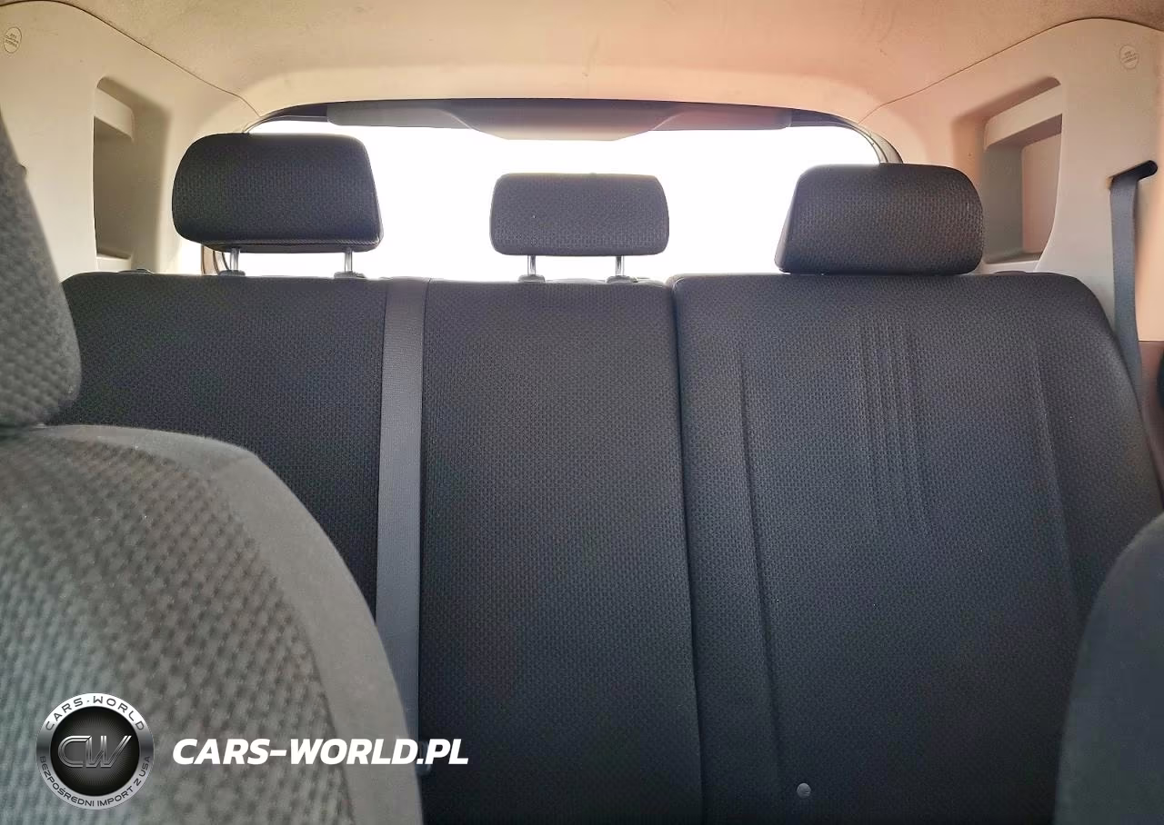 2010 Toyota Scion Xb VIN:JTLZE4FE3A1106218 - 10