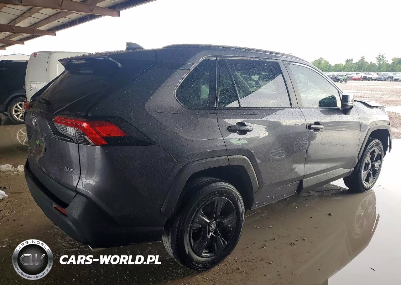 2025 Toyota Rav4 Xle VIN:2T3W1RFV5SC361626 - 3