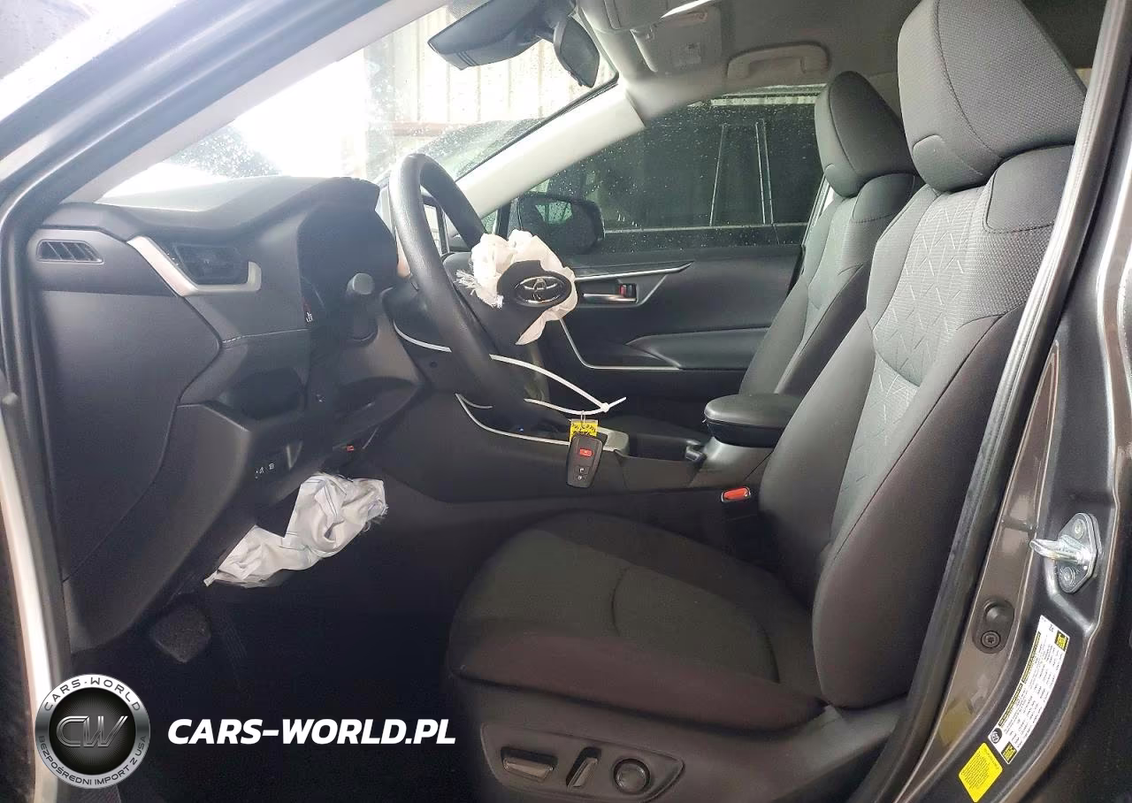 2025 Toyota Rav4 Xle VIN:2T3W1RFV5SC361626 - 7
