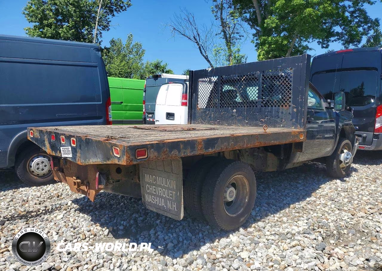 2012 Chevrolet Silverado K3500 VIN:1GB3KZCGXCF187029 - 3