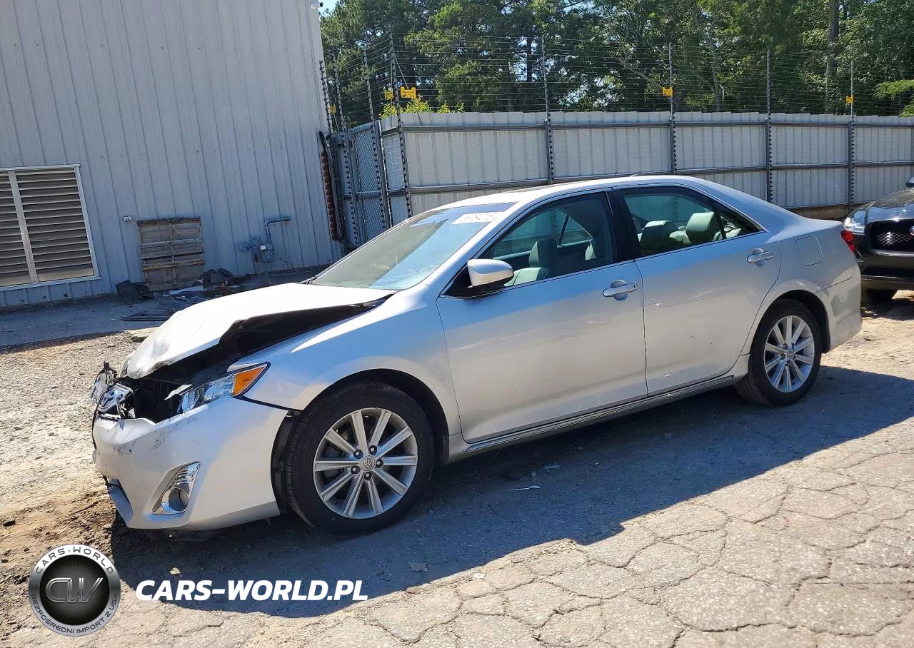 2012 Toyota Camry Xle V6 – zdjęcie 1 z 12