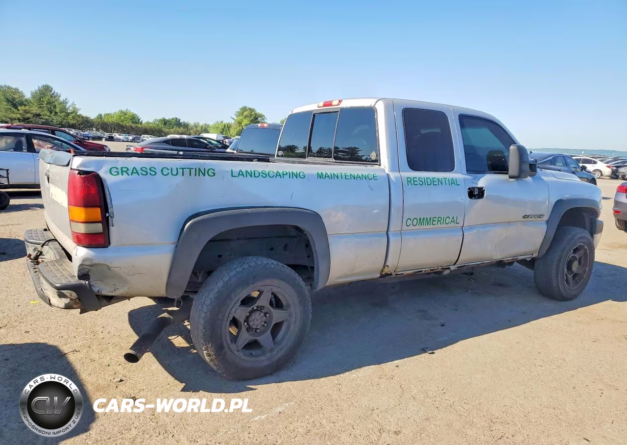 2002 Chevrolet Silverado2 VIN:1GCHK29U52E131252 - 3
