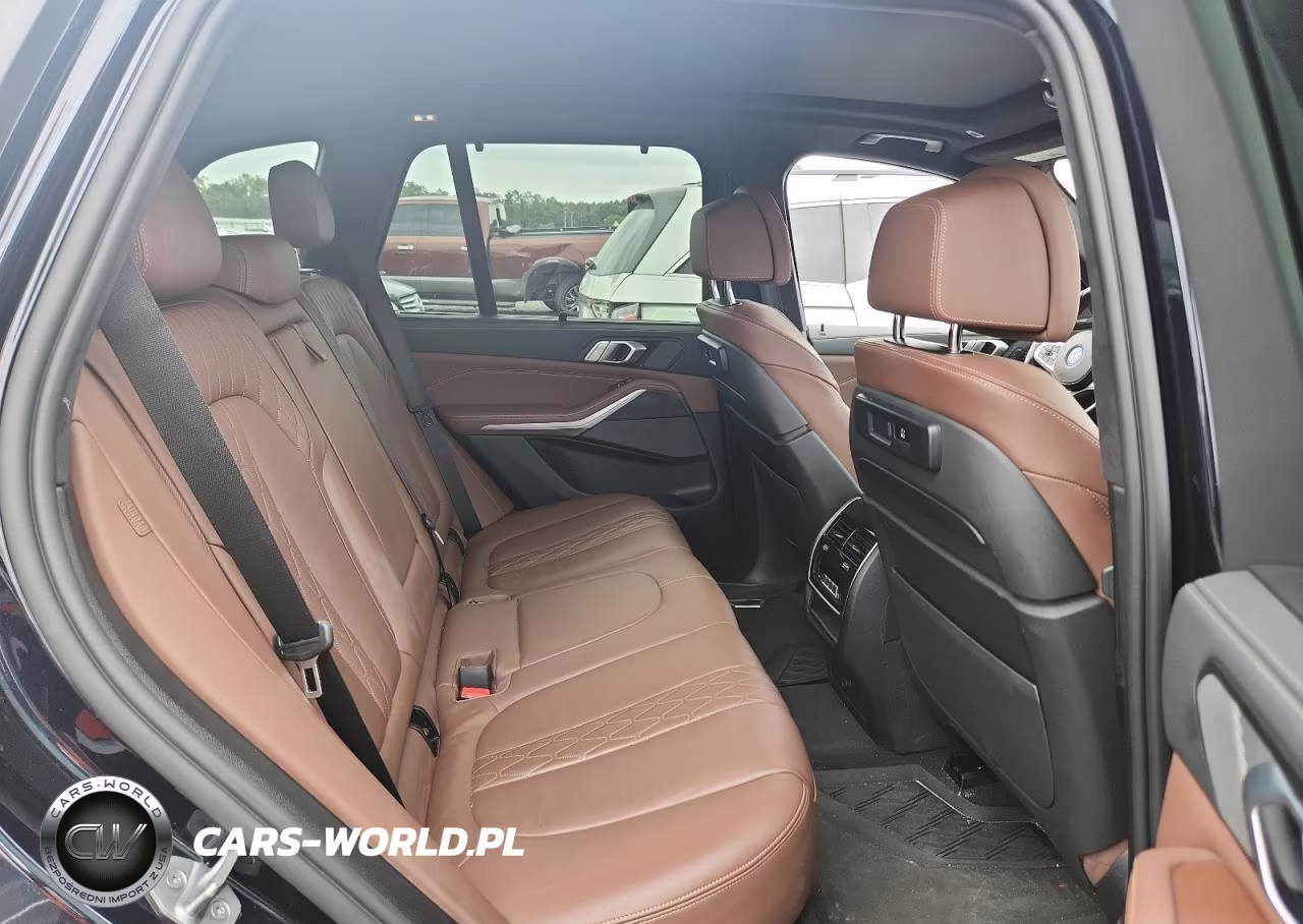 2022 BMW X5 xDrive45E VIN:5UXTA6C04N9M89447 - 11
