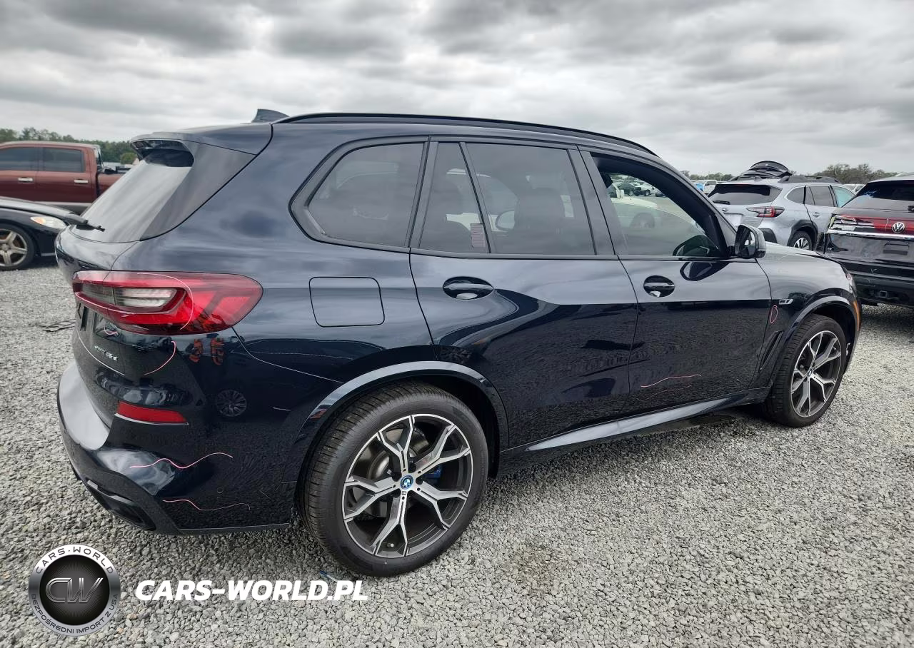 2022 BMW X5 xDrive45E VIN:5UXTA6C04N9M89447 - 3