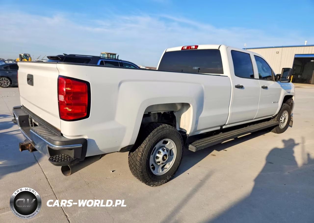 2017 Chevrolet Silverado K2500 Heavy Duty VIN:1GC1KUEY2HF214047 - 3