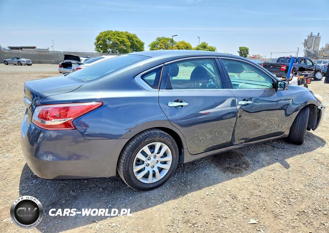 2013 Nissan Altima 2.5 VIN:1N4AL3AP7DN530537 - 3
