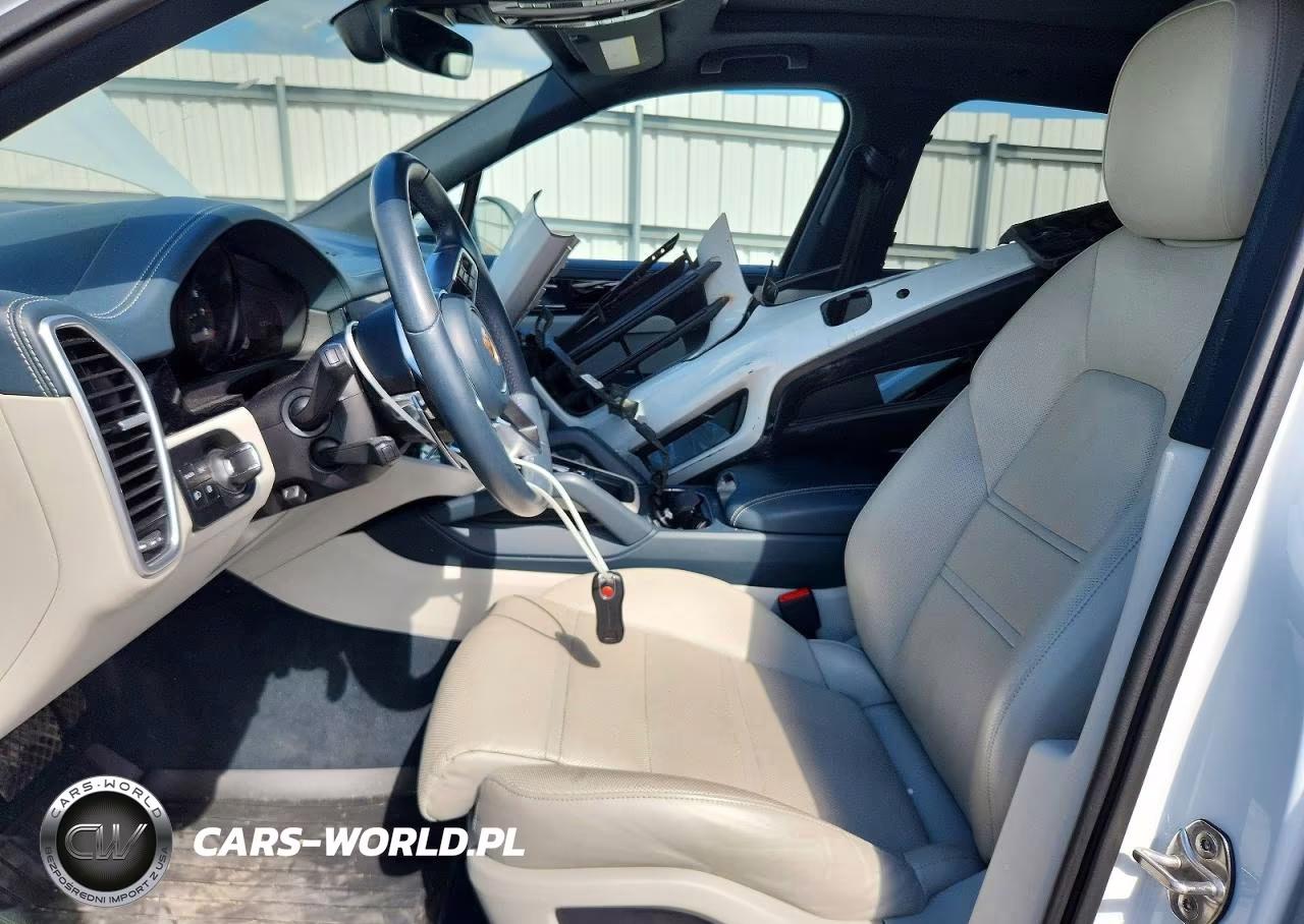 2023 Porsche Cayenne Base VIN:WP1AA2AY5PDA09795 - 7