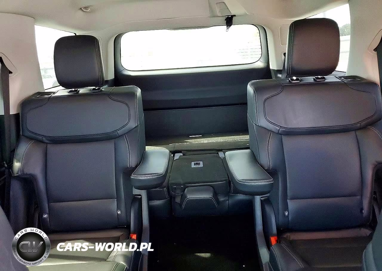 2025 Ford Expedition Platinum VIN:1FMJU1M89SEA73920 - 10