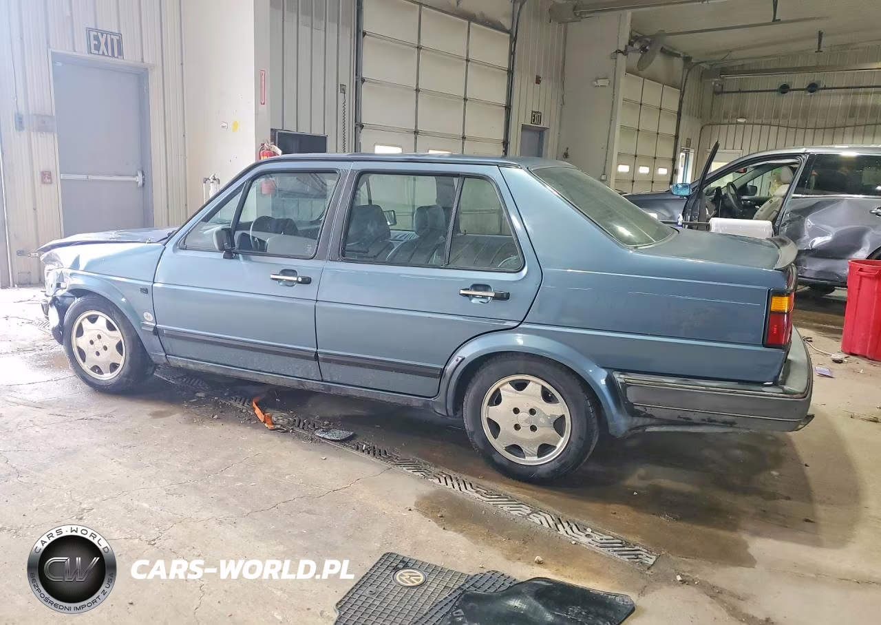 1985 Volkswagen Jetta Deluxe VIN:WVWGA0161FW437512 - 2