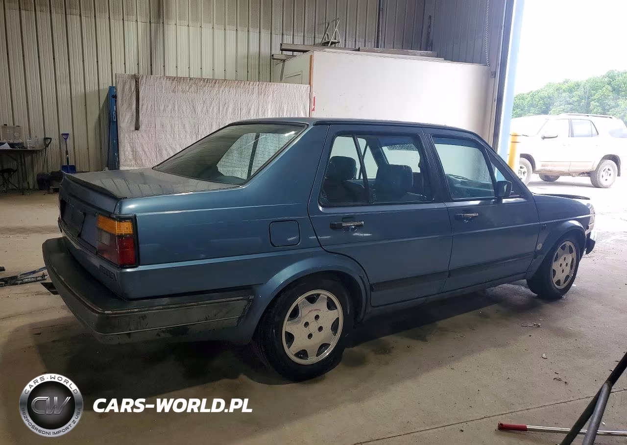 1985 Volkswagen Jetta Deluxe VIN:WVWGA0161FW437512 - 3