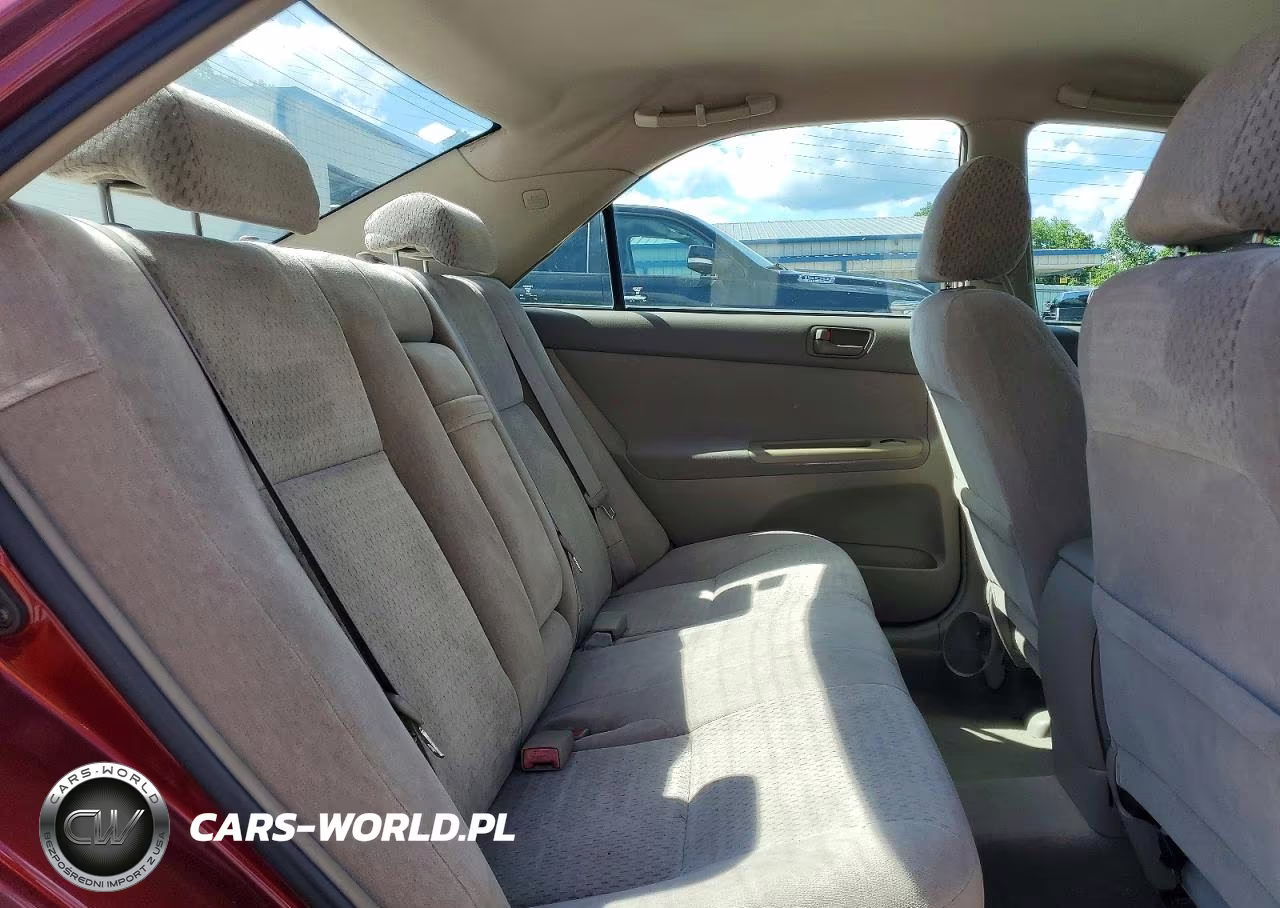 2003 Toyota Camry Le VIN:4T1BE30K13U200746 - 10