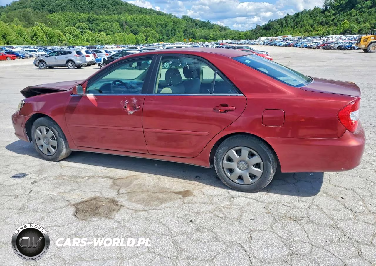 2003 Toyota Camry Le VIN:4T1BE30K13U200746 - 2