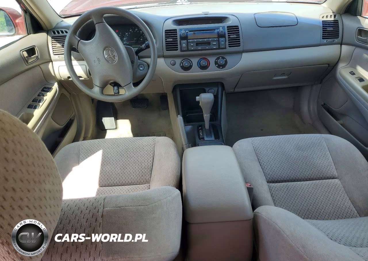 2003 Toyota Camry Le VIN:4T1BE30K13U200746 - 8