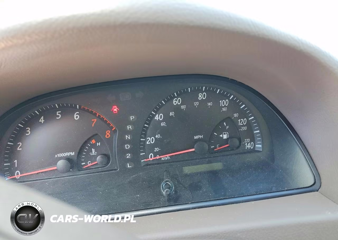 2003 Toyota Camry Le VIN:4T1BE30K13U200746 - 9
