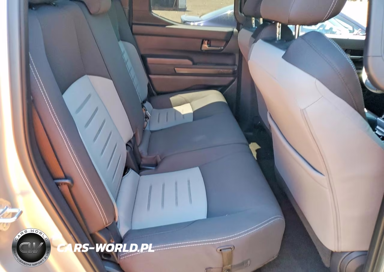 2025 Toyota Tacoma Trd Sport VIN:3TMLB5JN2SM174599 - 10