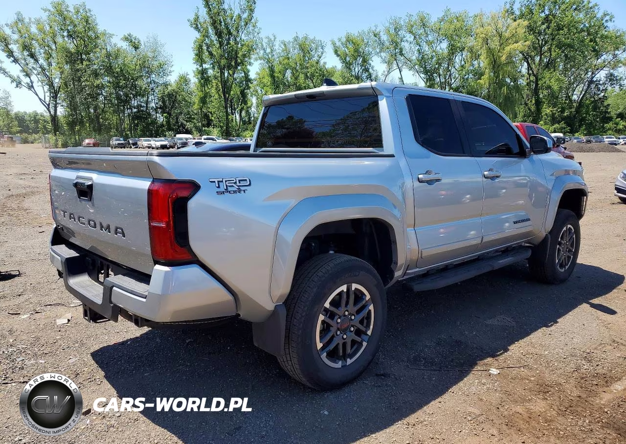 2025 Toyota Tacoma Trd Sport VIN:3TMLB5JN2SM174599 - 3