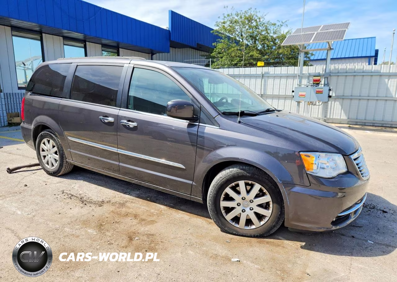 2015 Chrysler Town & Country Touring VIN:2C4RC1BG0FR539084 - 4