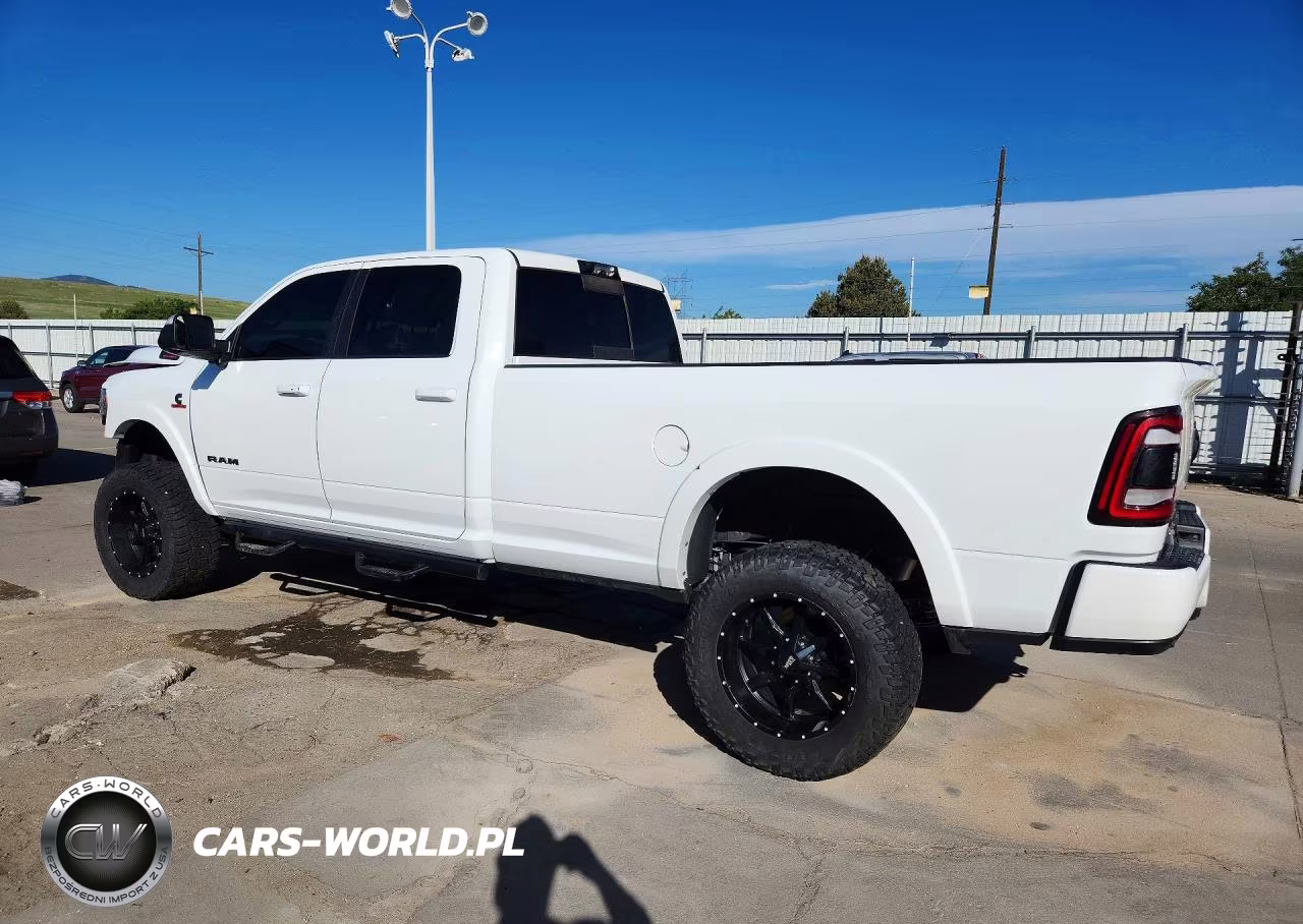 2022 Ram 3500 Laramie VIN:3C63R3JL0NG396910 - 2