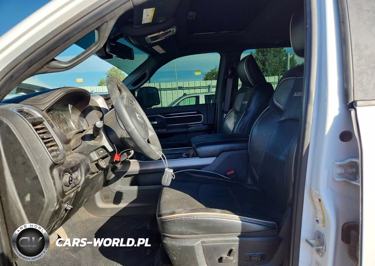 2022 Ram 3500 Laramie VIN:3C63R3JL0NG396910 - 7