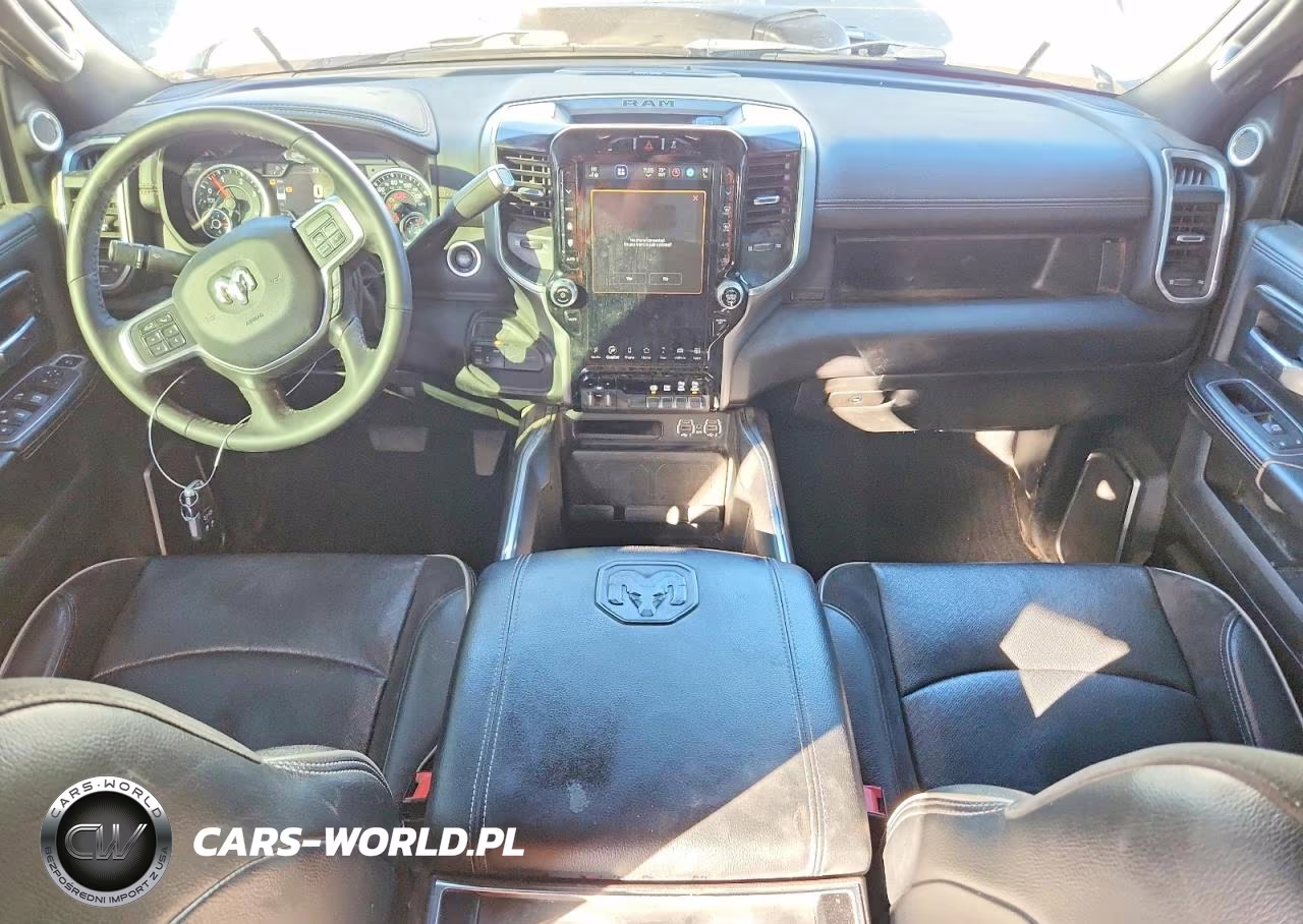 2022 Ram 3500 Laramie VIN:3C63R3JL0NG396910 - 8