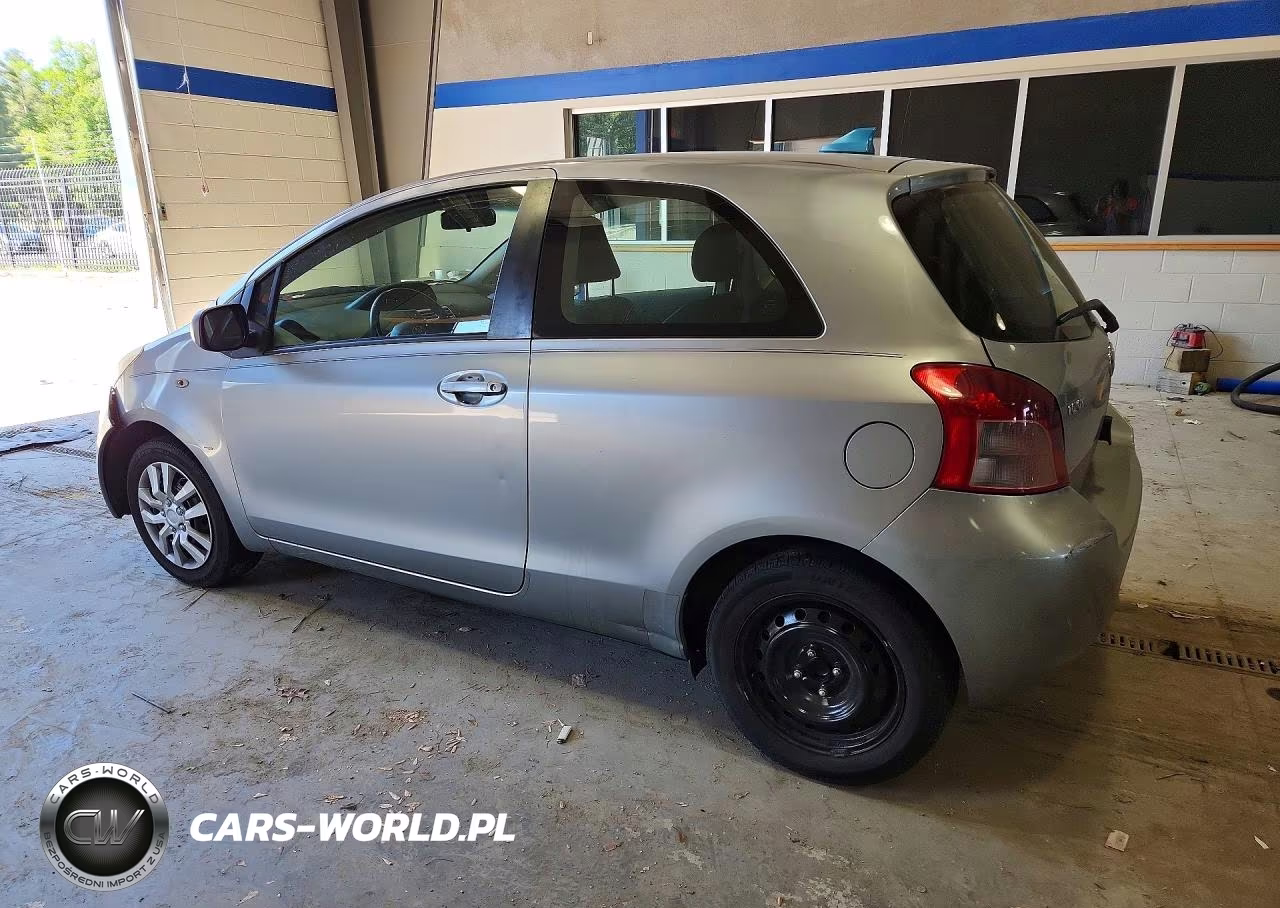 2008 Toyota Yaris Base VIN:JTDJT903885185858 - 2