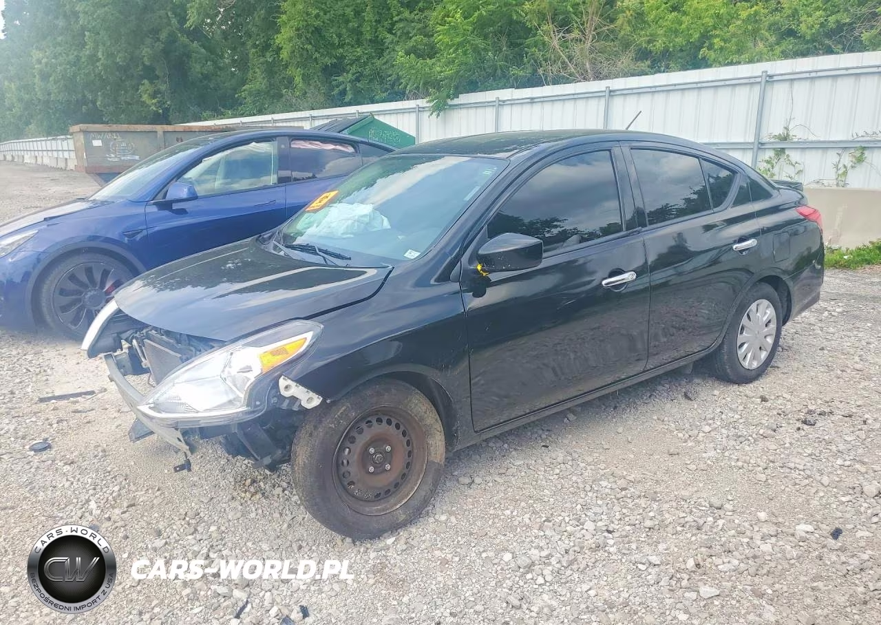 2019 Nissan Versa Sv – zdjęcie 1 z 12