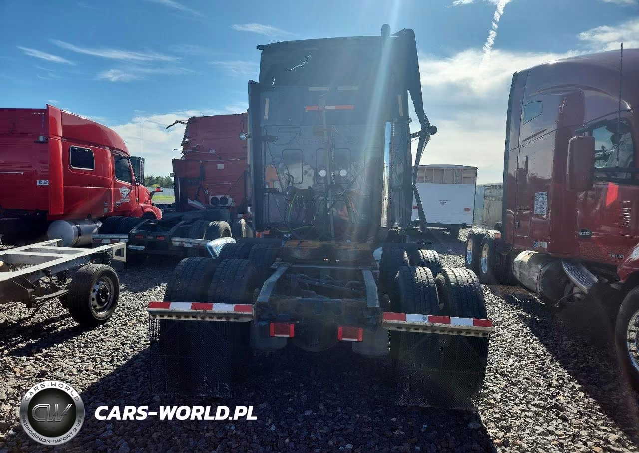 2016 International Prostar - Semi Truck VIN:3HSDJAPRXGN742326 - 6
