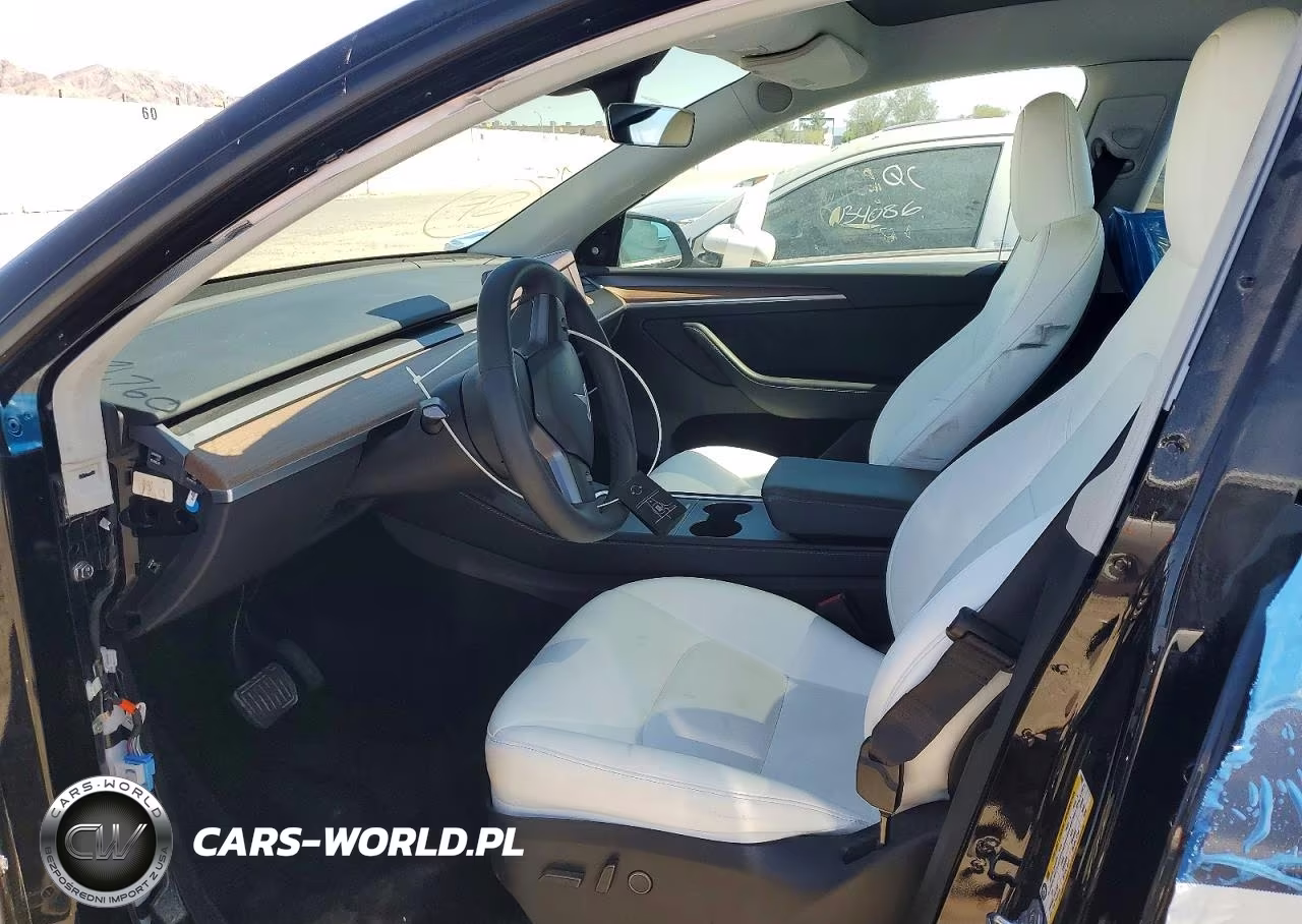 2025 Tesla Model Y VIN:7SAYGAEE7SF239402 - 7