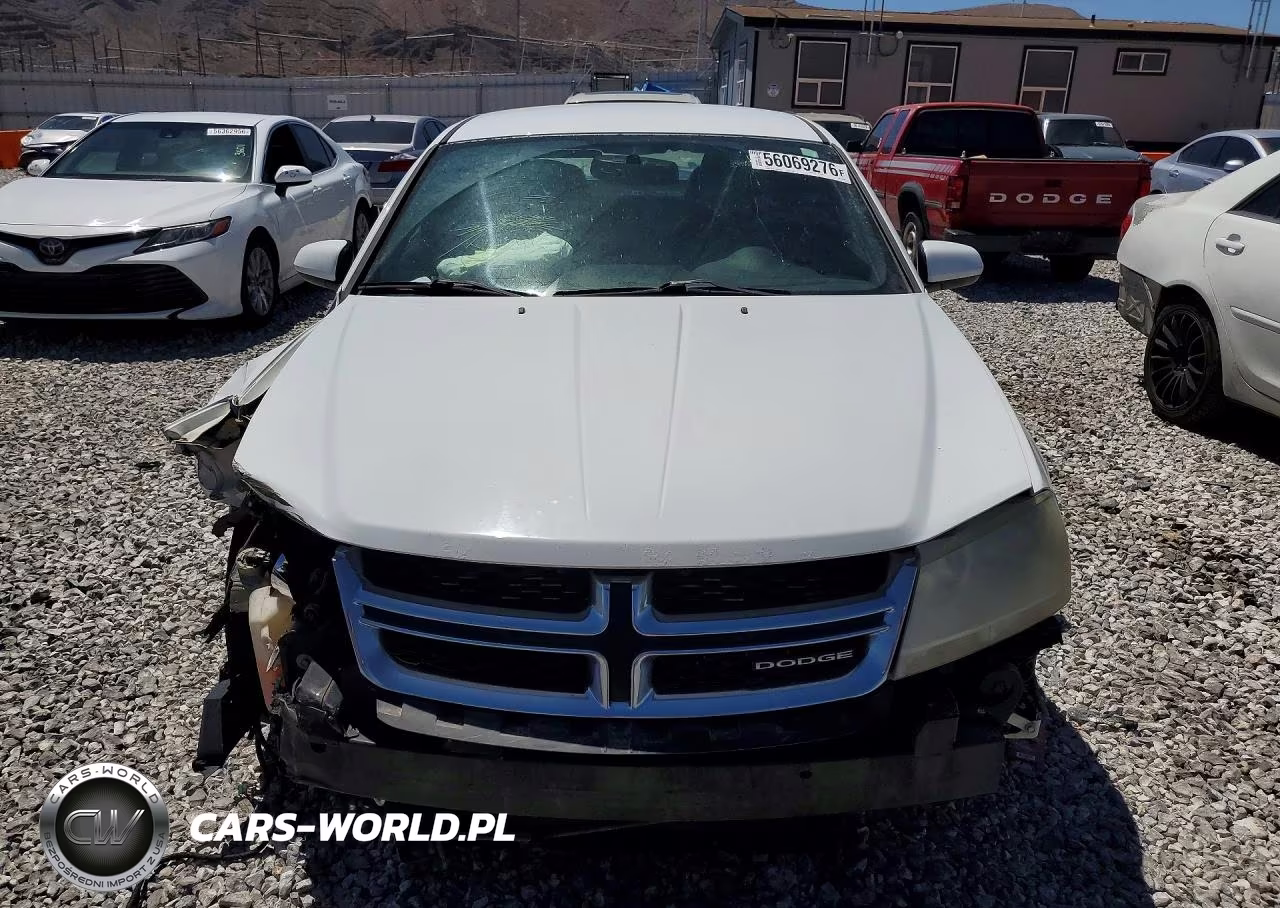 2011 Dodge Avenger Lux VIN:1B3BD2FB9BN548930 - 5