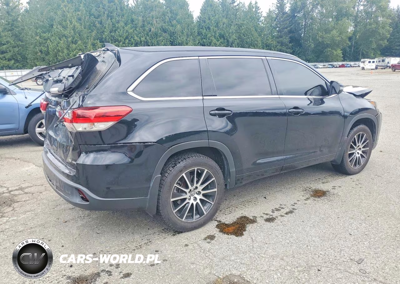 2018 Toyota Highlander Se VIN:5TDJZRFH4JS812038 - 3