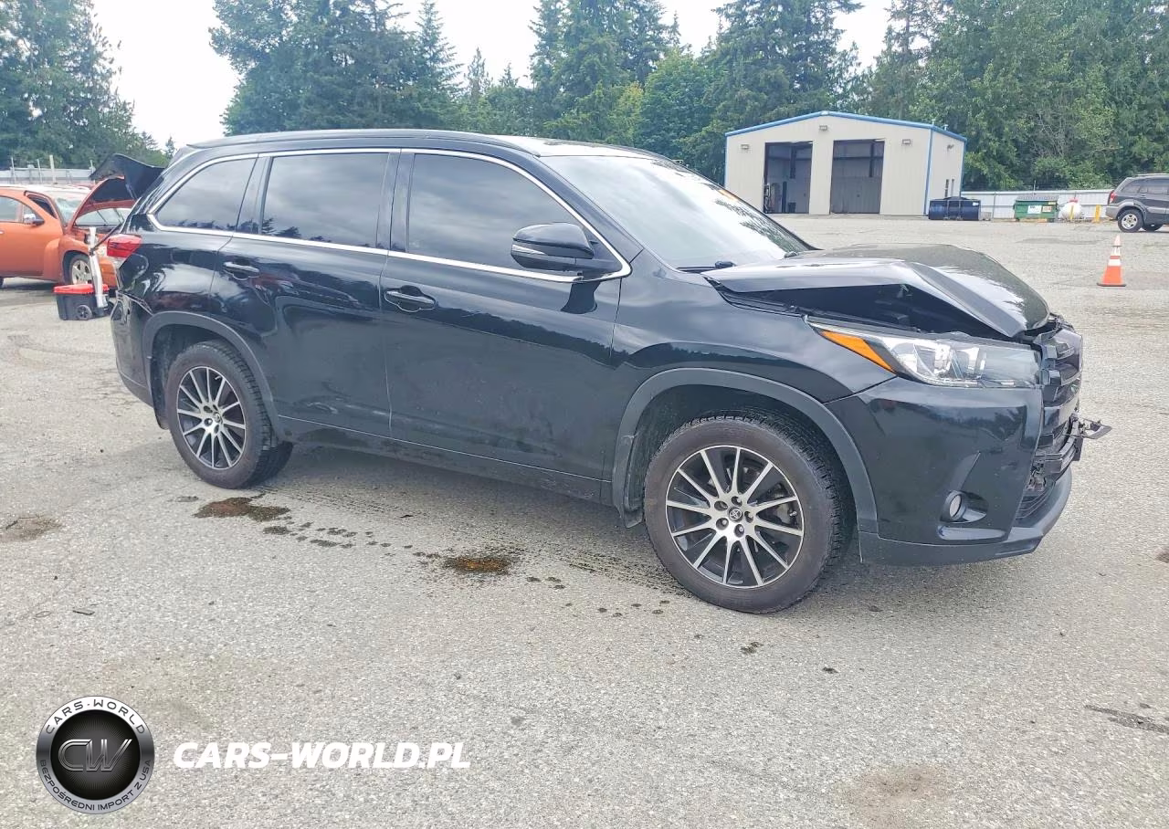 2018 Toyota Highlander Se VIN:5TDJZRFH4JS812038 - 4
