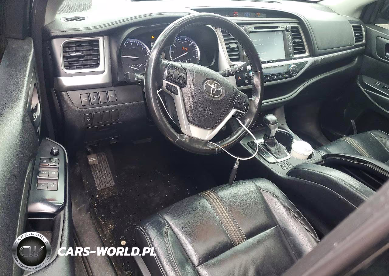 2018 Toyota Highlander Se VIN:5TDJZRFH4JS812038 - 8