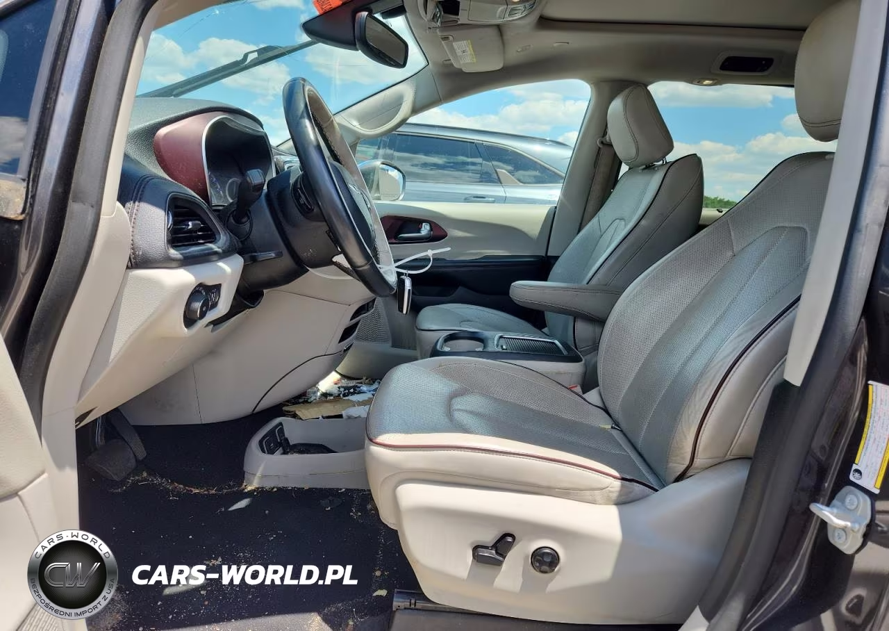 2020 Chrysler Pacifica Limited VIN:2C4RC1GG3LR284158 - 7
