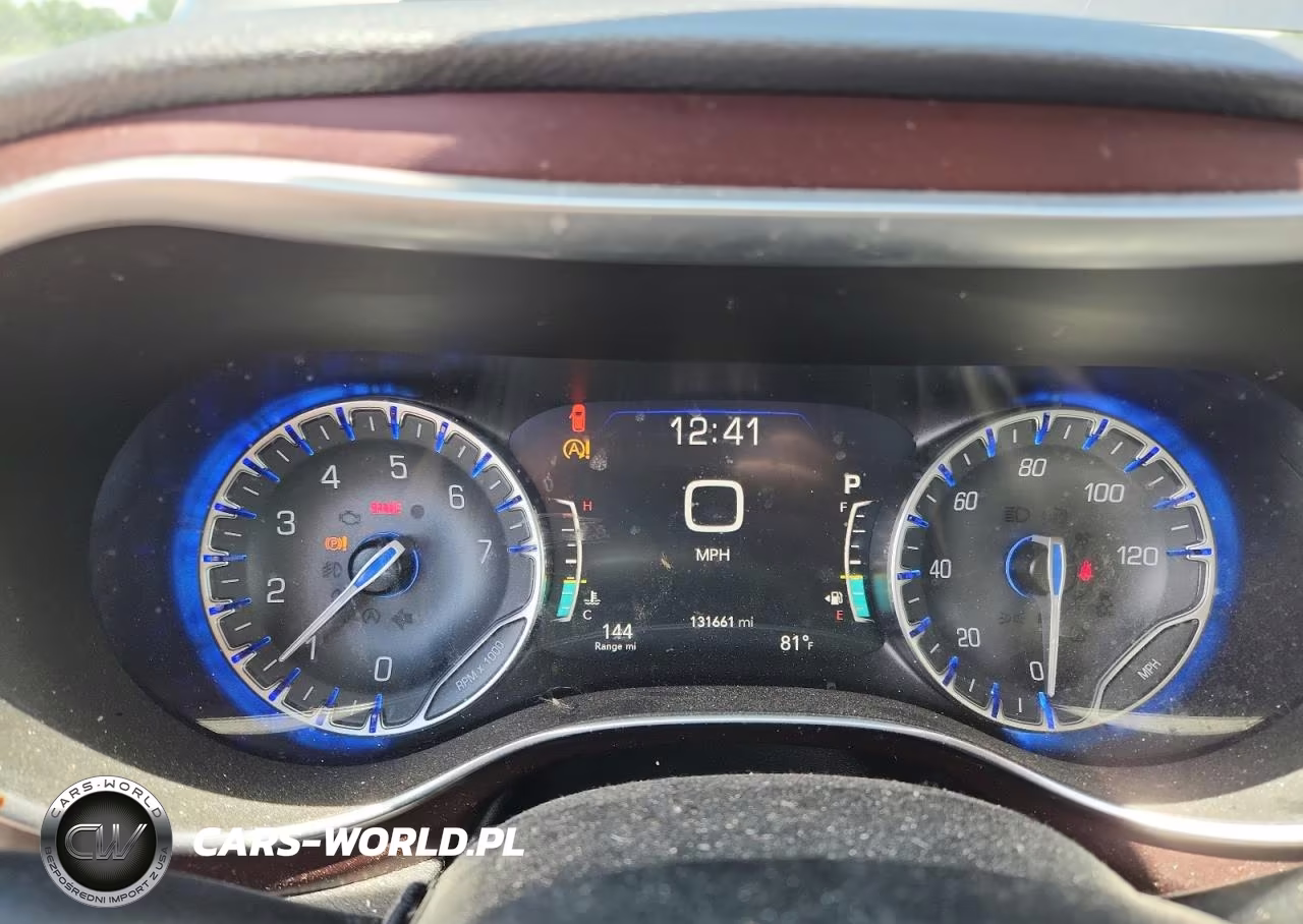2020 Chrysler Pacifica Limited VIN:2C4RC1GG3LR284158 - 9