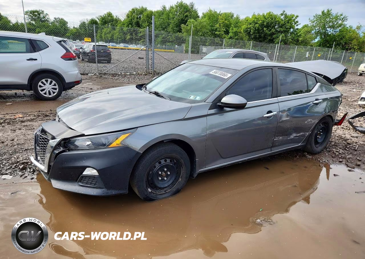 2022 Nissan Altima S – zdjęcie 1 z 13