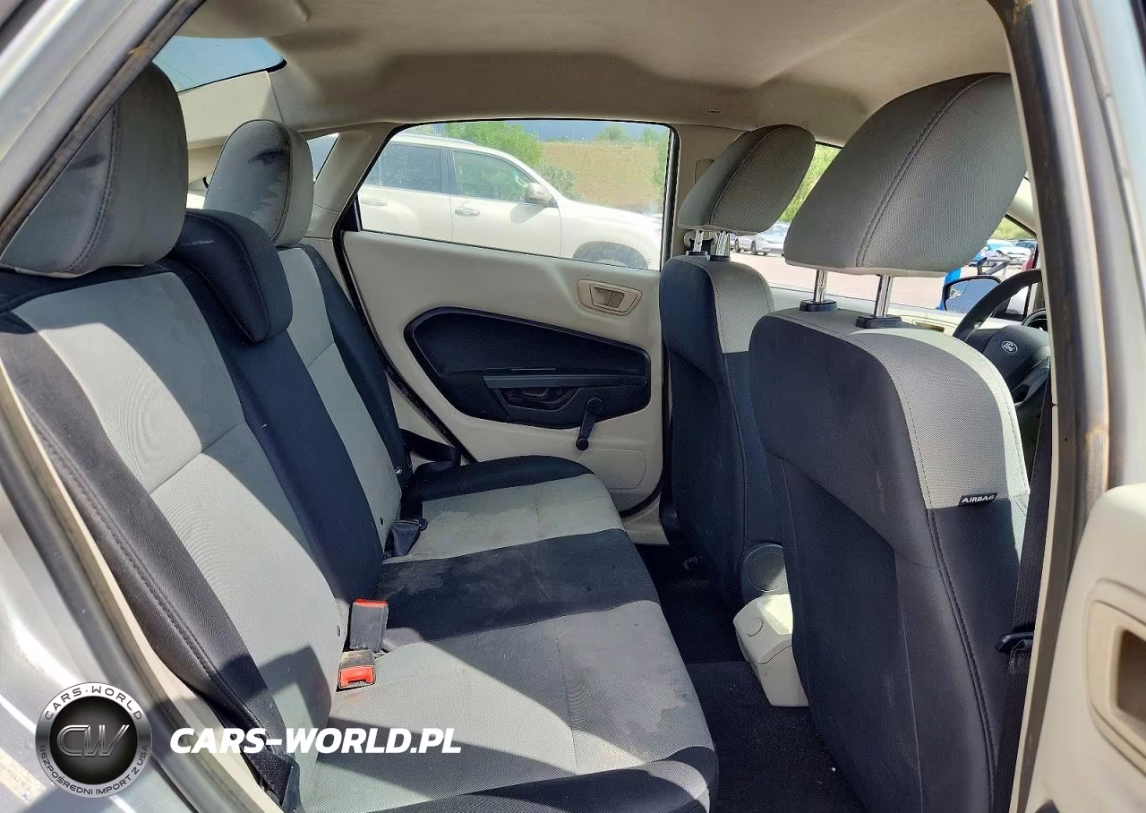 2012 Ford Fiesta S VIN:3FADP4AJXCM111903 - 10