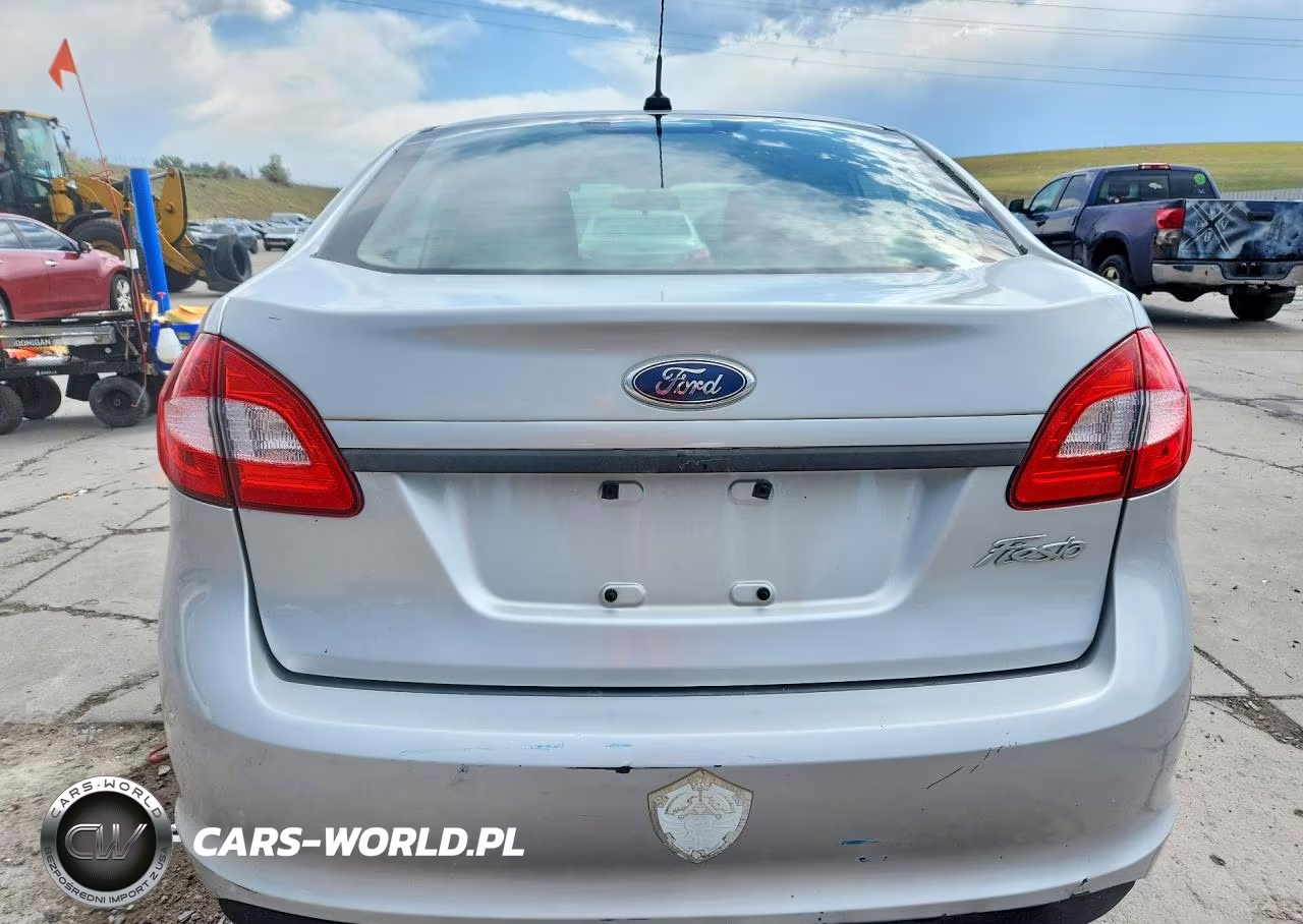 2012 Ford Fiesta S VIN:3FADP4AJXCM111903 - 6