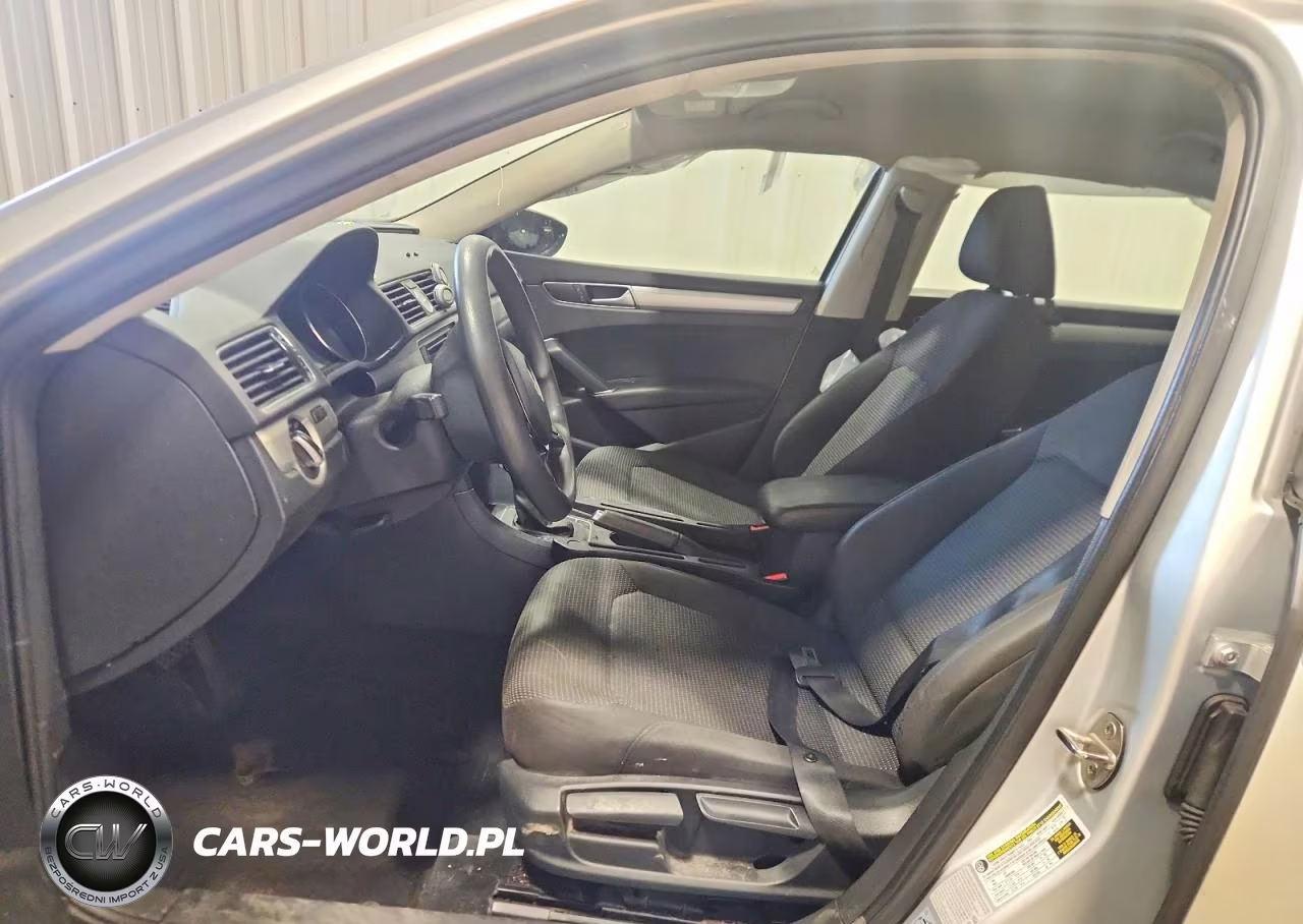 2016 Volkswagen Passat S VIN:1VWAT7A31GC028456 - 7