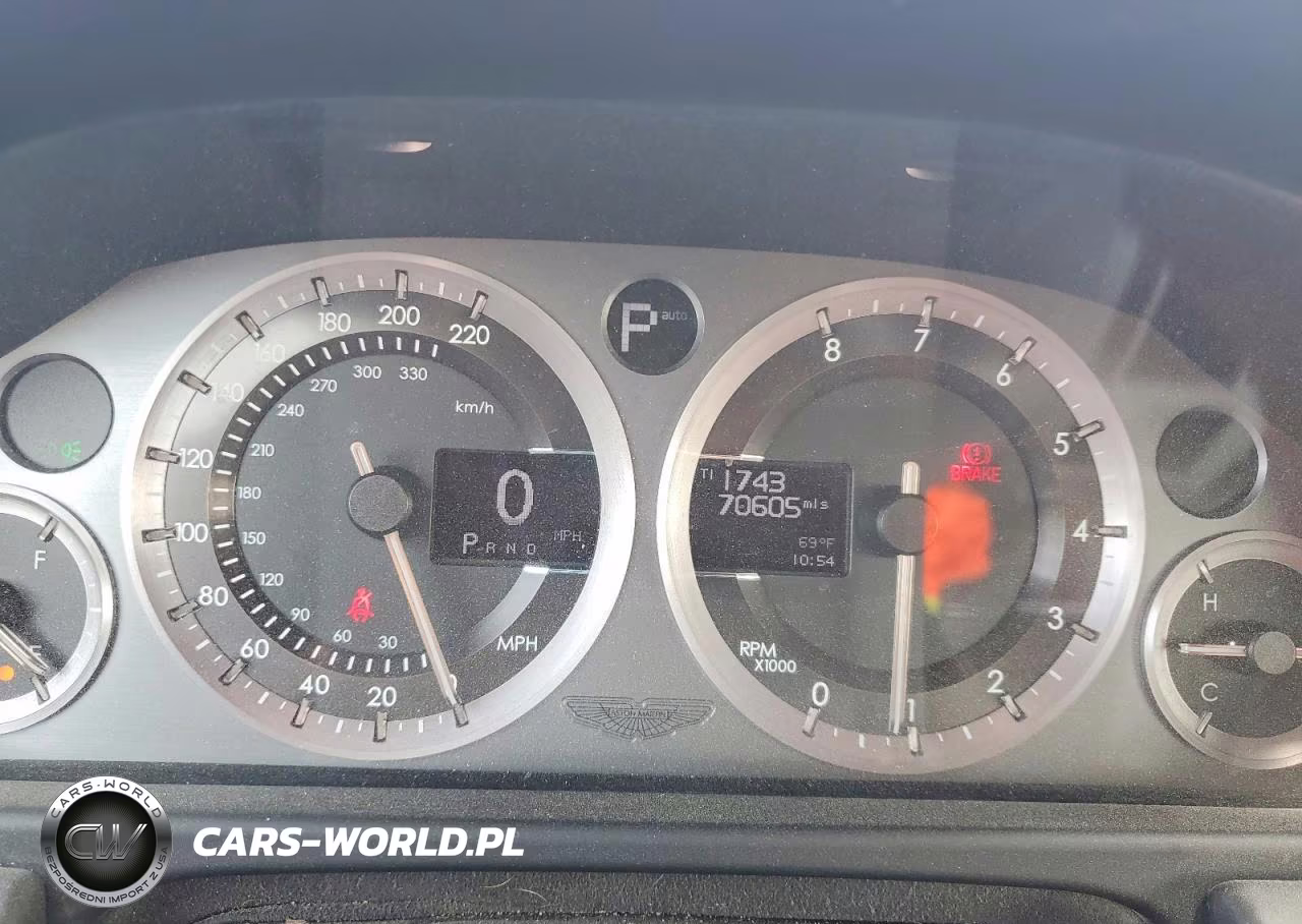 2015 Aston Martin Db9 VIN:SCFFDAFM6FGB16712 - 9