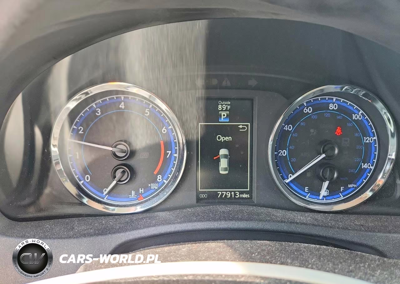 2018 Toyota Corolla Se VIN:2T1BURHE9JC033216 - 9