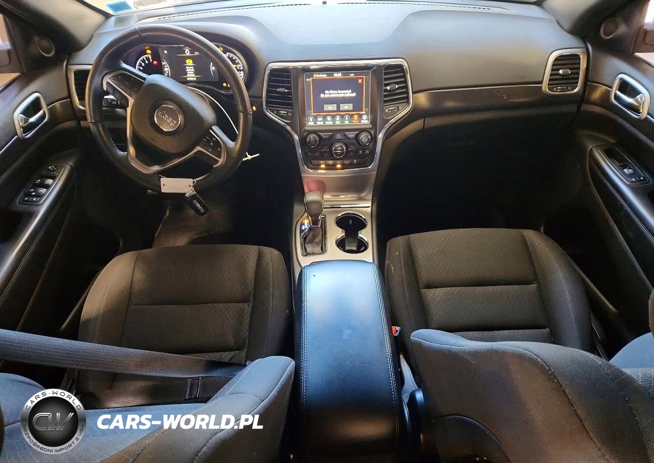 2018 Jeep Grand Cherokee Laredo VIN:1C4RJFAG9JC240747 - 8