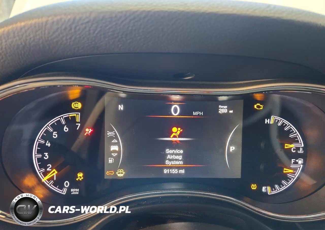 2018 Jeep Grand Cherokee Laredo VIN:1C4RJFAG9JC240747 - 9