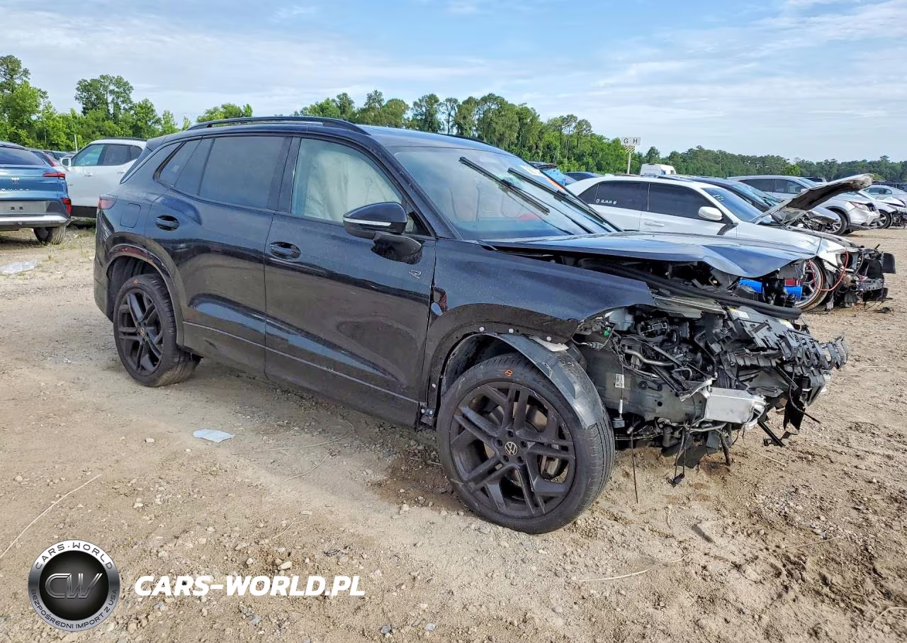2025 Volkswagen Tiguan Se R-Line Black VIN:3VVGR7RM3SM024491 - 4