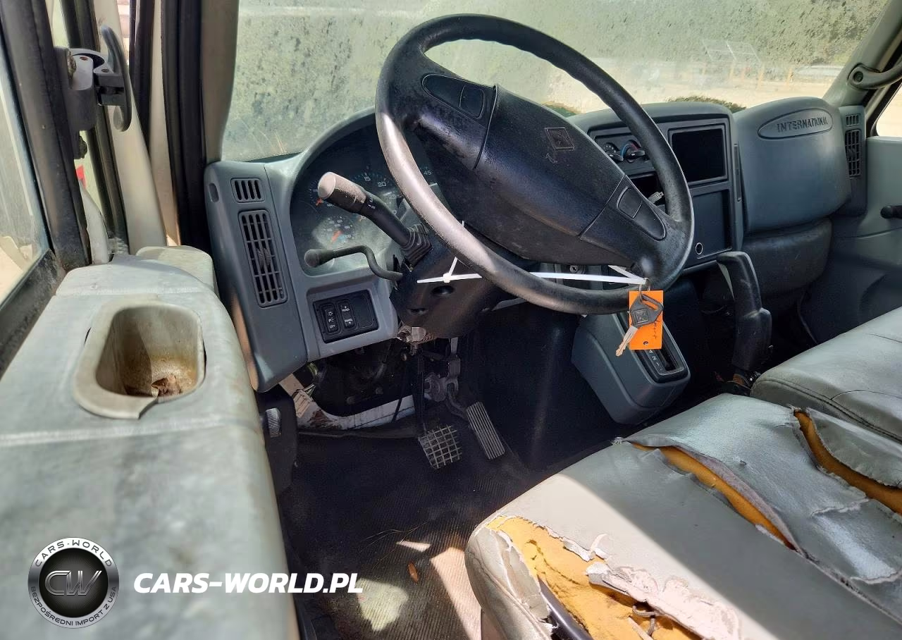 2002 International 4300 Box Truck VIN:1HTMMAAM02H506612 - 8