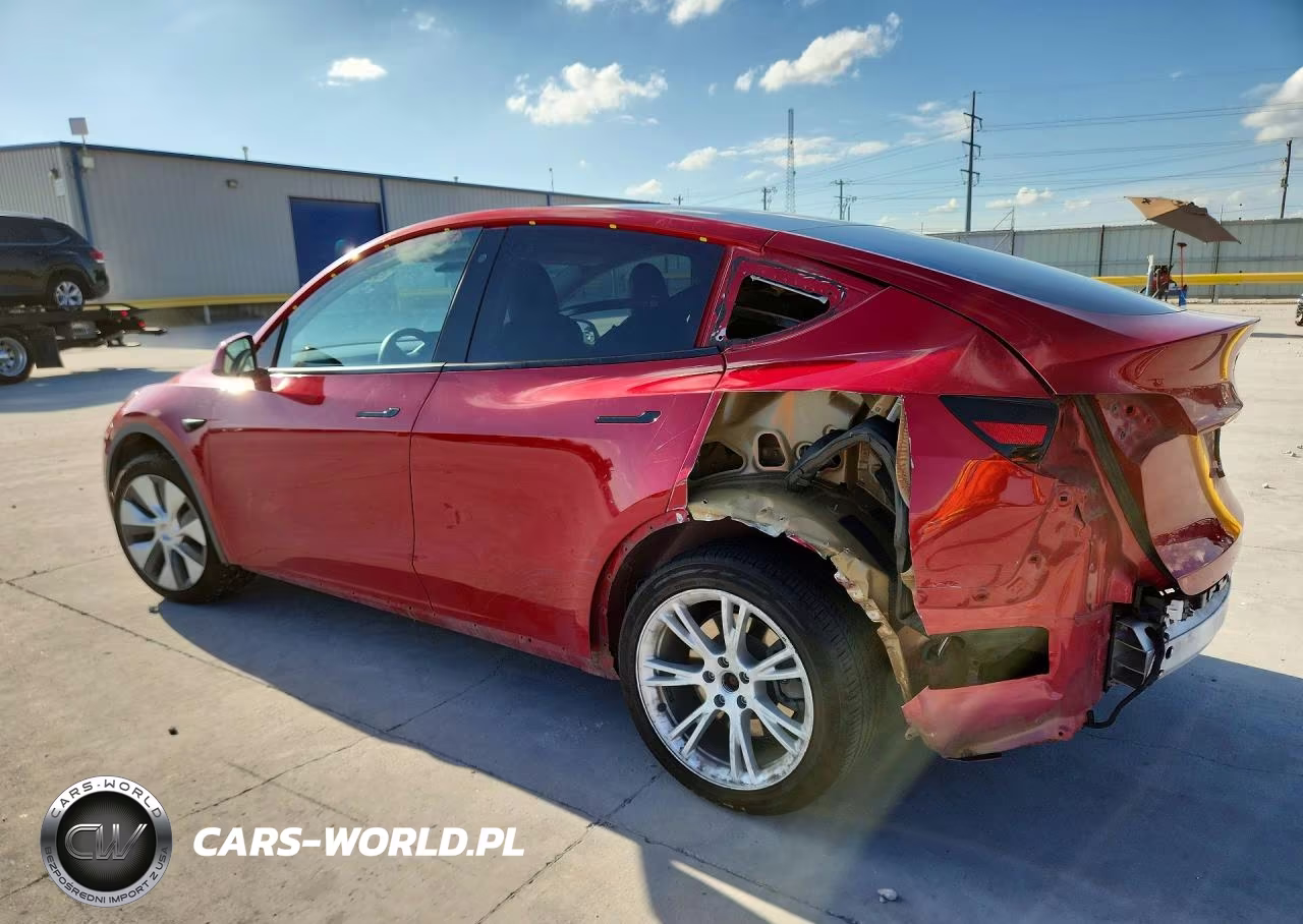 2020 Tesla Model Y VIN:5YJYGDEE4LF031719 - 2