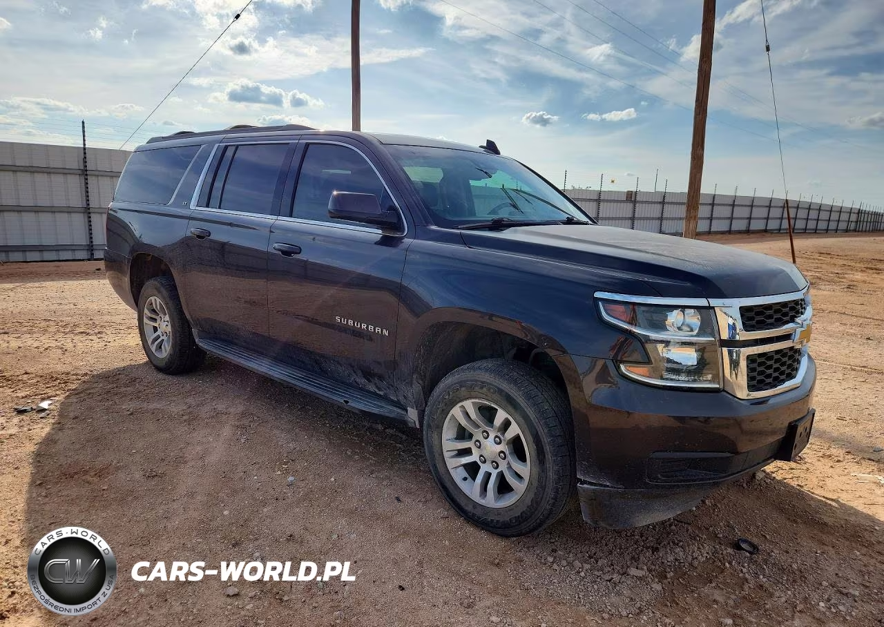 2016 Chevrolet Suburban C1500 Lt VIN:1GNSCHKC8GR113861 - 4