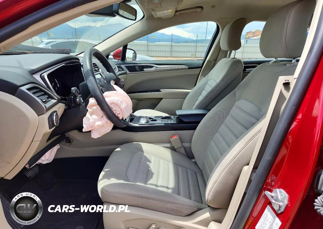 2019 Ford Fusion Se VIN:3FA6P0LU5KR200692 - 7