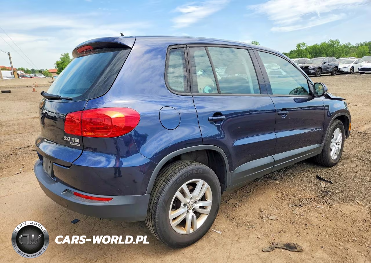 2012 Volkswagen Tiguan S VIN:WVGBV7AXXCW611178 - 3