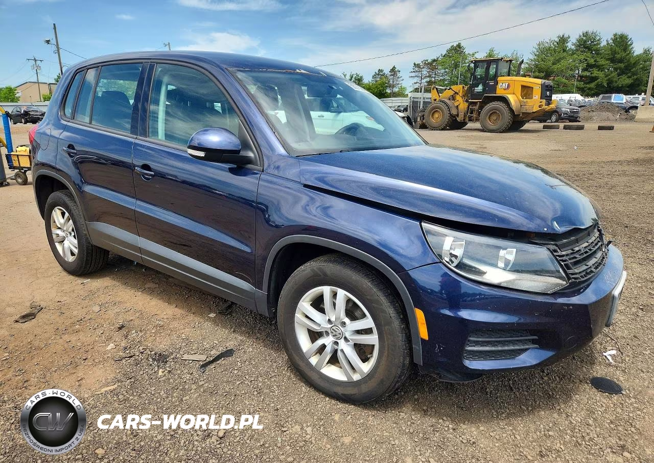 2012 Volkswagen Tiguan S VIN:WVGBV7AXXCW611178 - 4